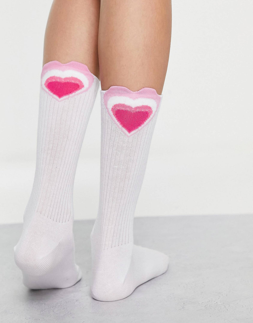 Heart Detail Socks In White