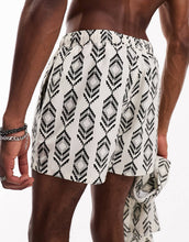 Load image into Gallery viewer, Men&#39;s Swim Shorts Co-Ord In Mid Length With Print
