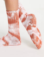 Load image into Gallery viewer, Tie Dye Socks In Orange
