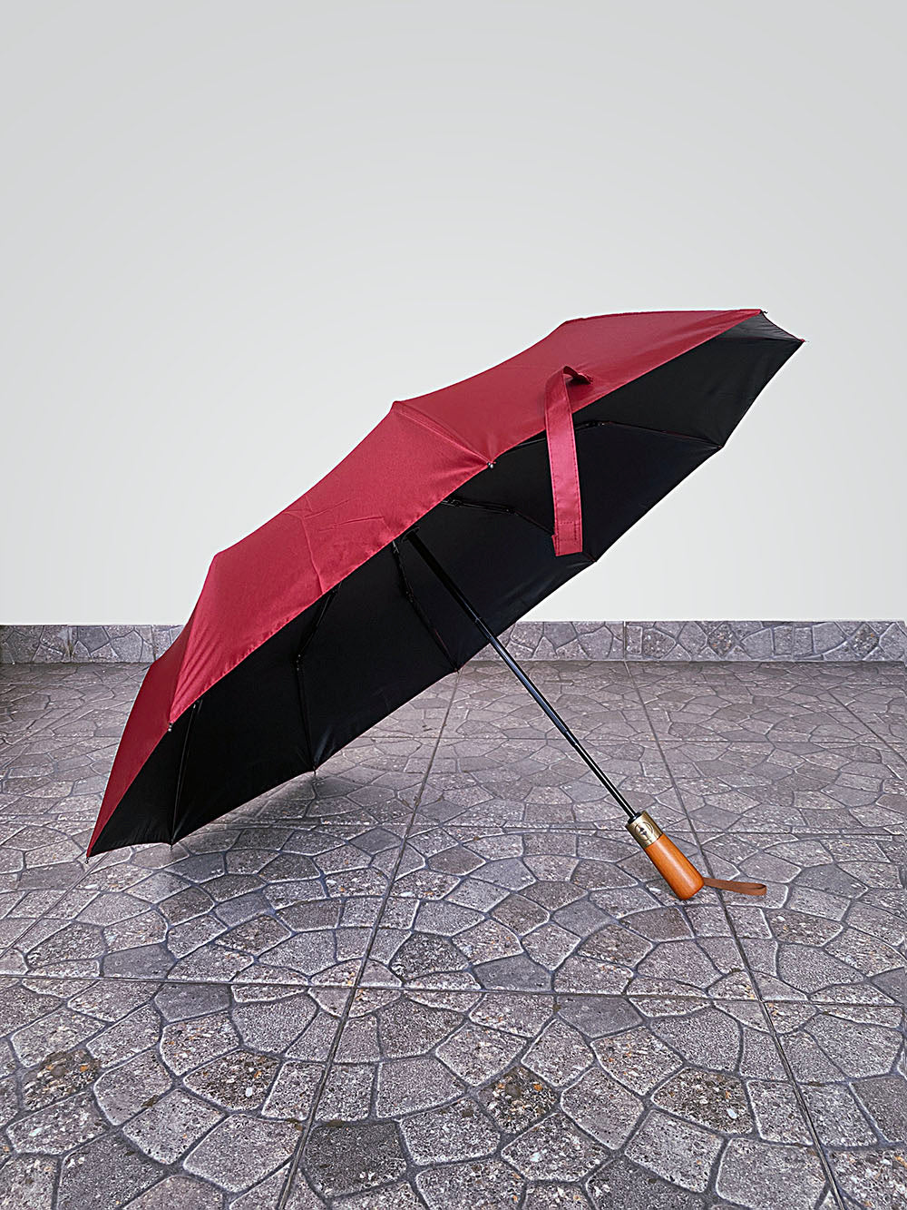 Log Handle Umbrella in Red