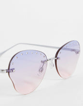 Load image into Gallery viewer, Women&#39;s Butterfly Sunglasses With Diamante
